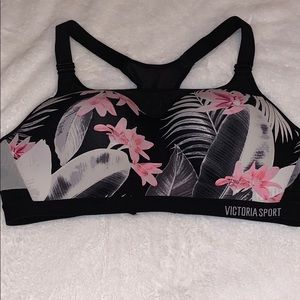 Victoria’s Secret sport bra